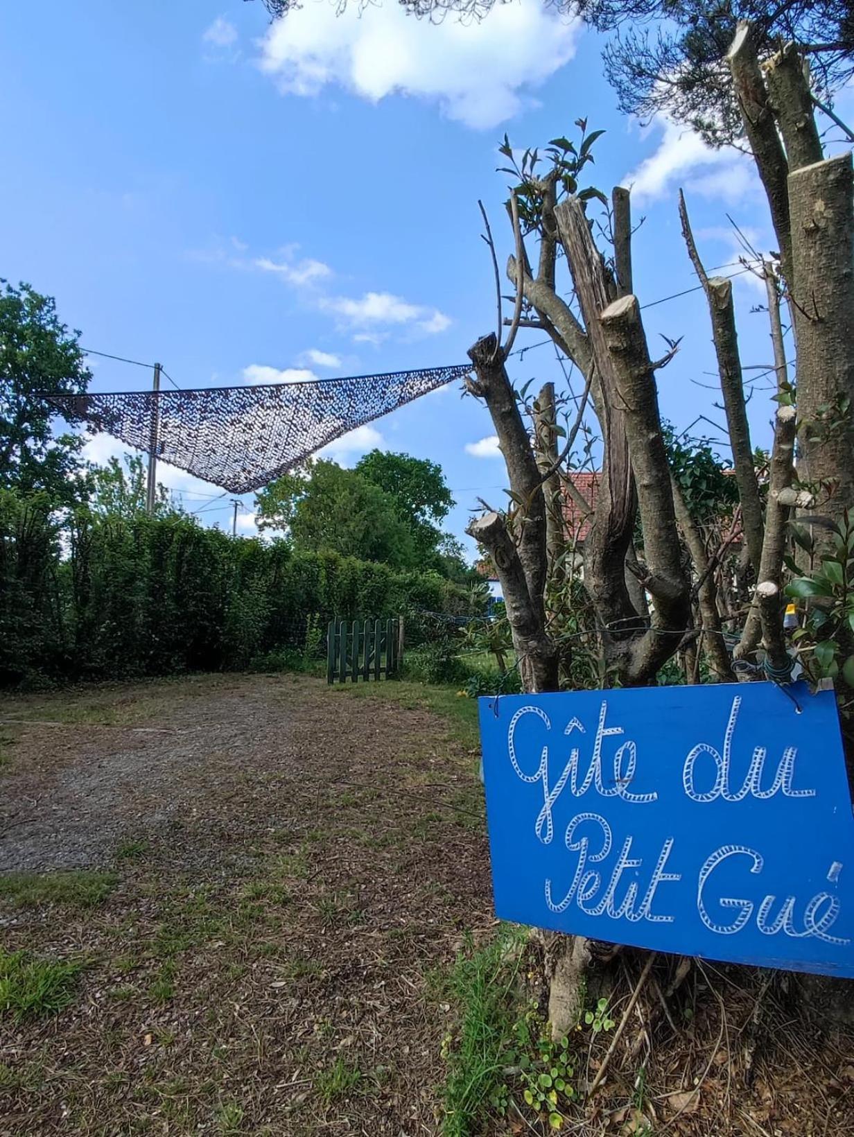 Gite Du Petit Gue Frossay Exteriör bild